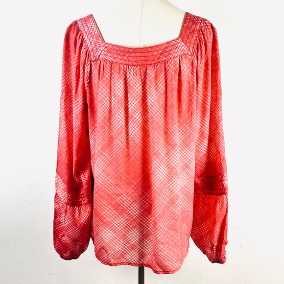 Lauren Conrad shirred pheasant top - Picture 4 of 6